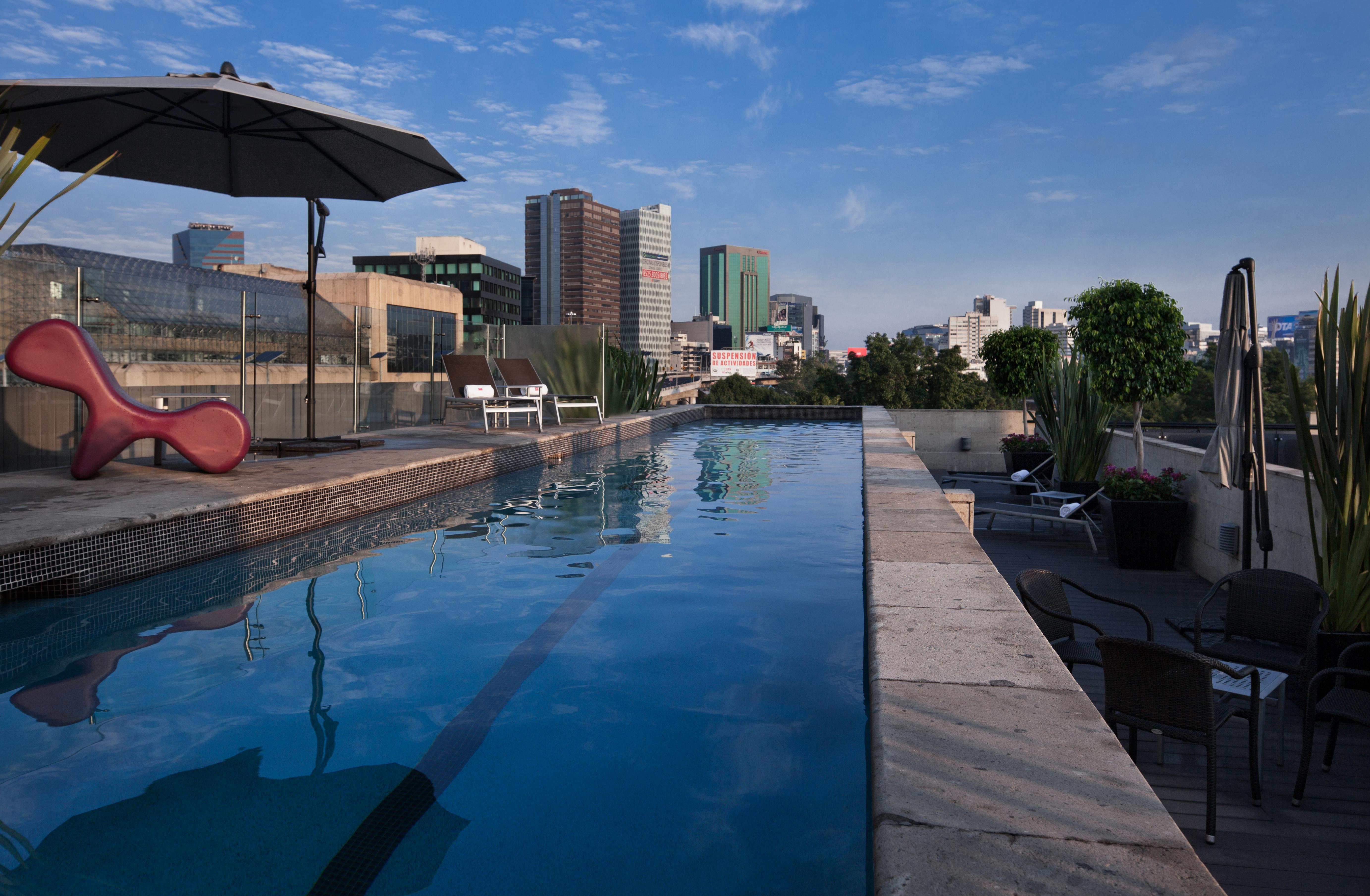 Las Suites Campos Eliseos Città del Messico Esterno foto