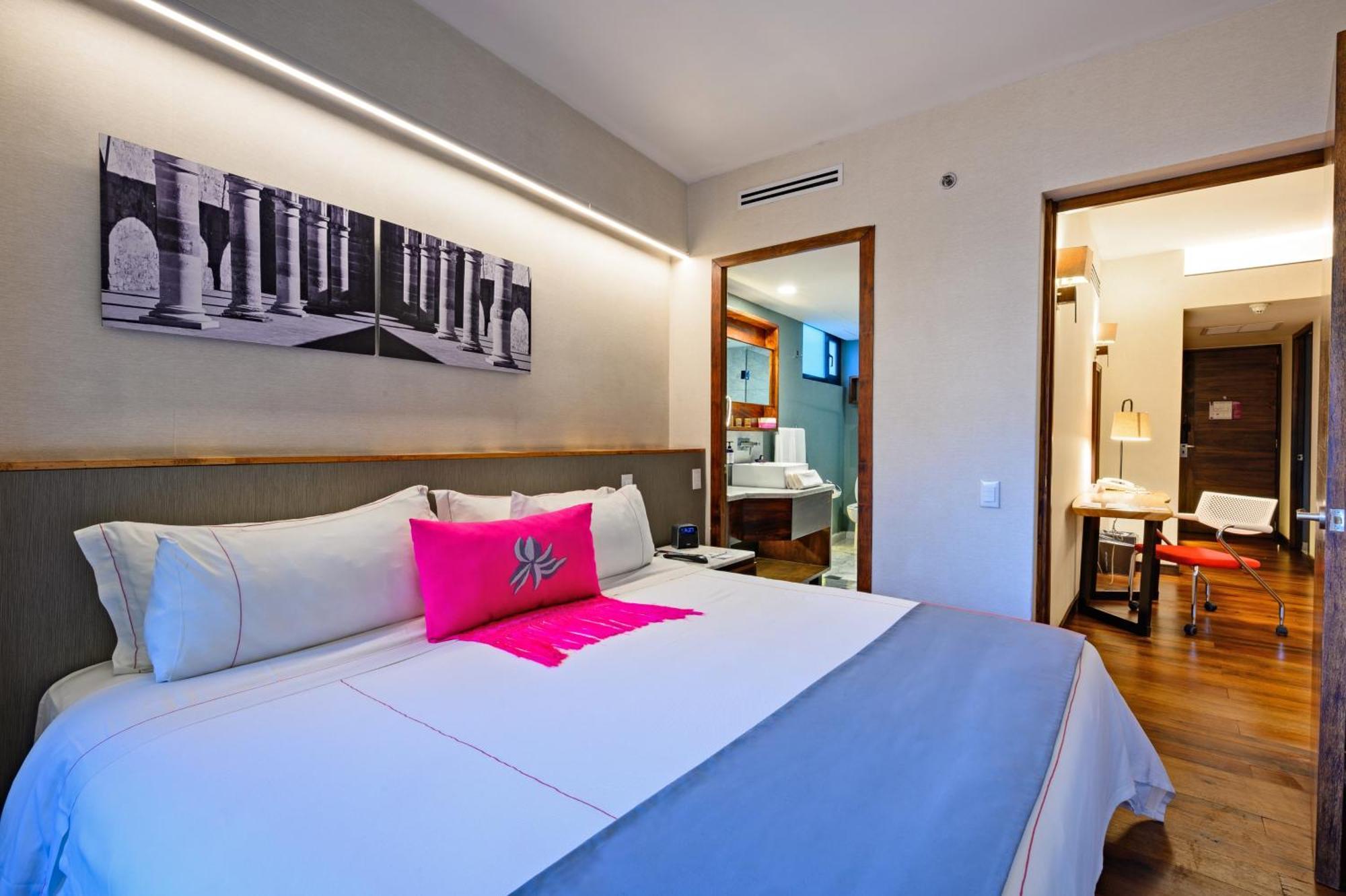 Las Suites Campos Eliseos Città del Messico Esterno foto