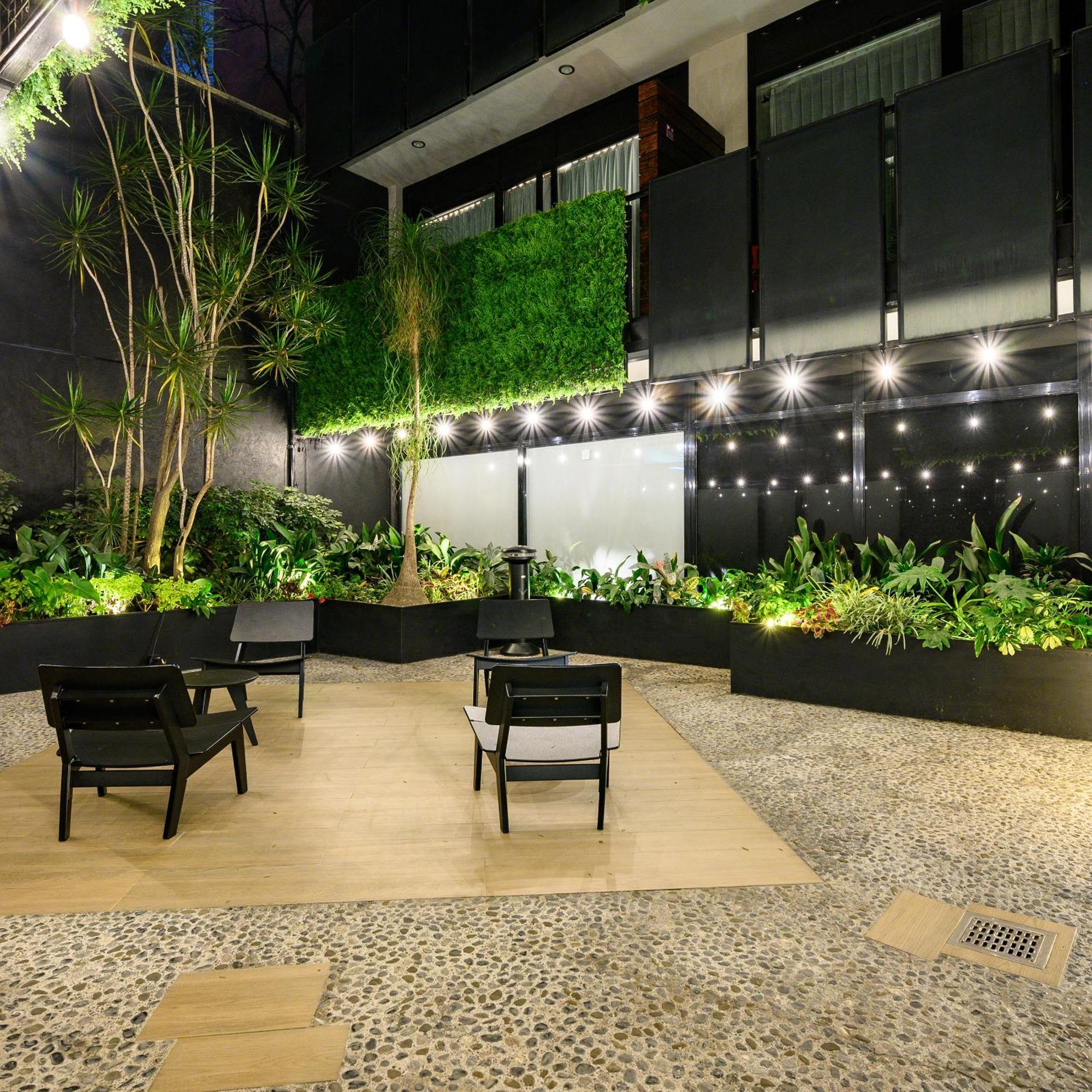 Las Suites Campos Eliseos Città del Messico Esterno foto